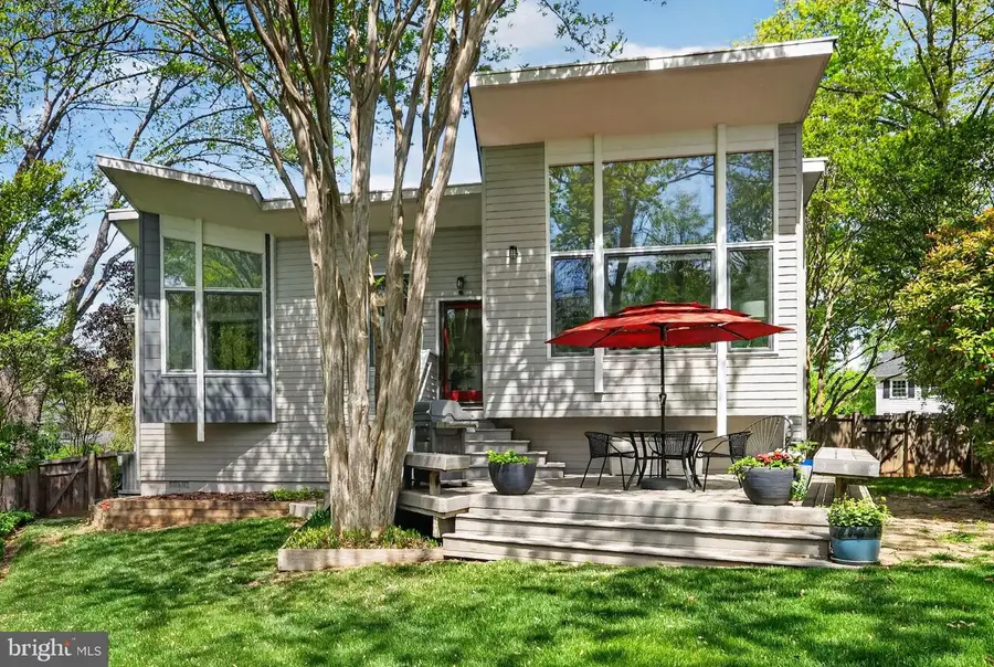 5917 Beech Tree Dr, Alexandria, VA 22310 - #2
