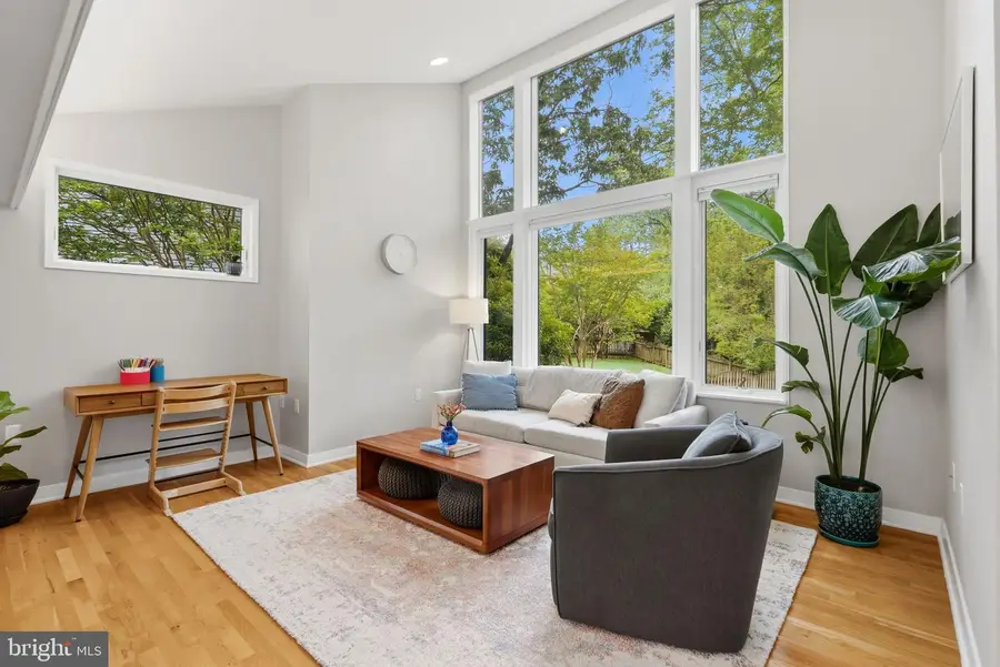 5917 Beech Tree Dr, Alexandria, VA 22310 - #3