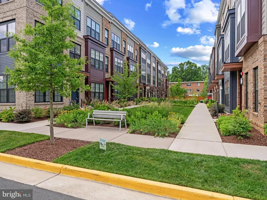 7323 Blade Dr, Falls Church, VA 22042 - #3