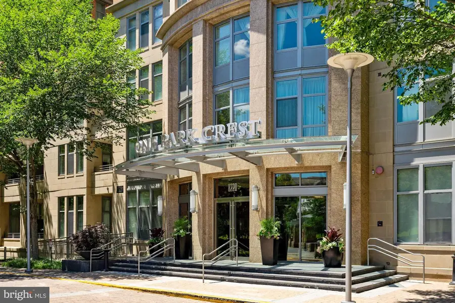 8220 Crestwood Heights #1517, Tysons, VA 22102 - #2