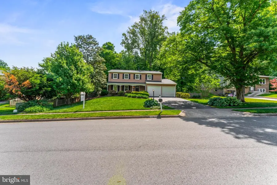 4863 Cove Rd, Fairfax, VA 22032 - #3