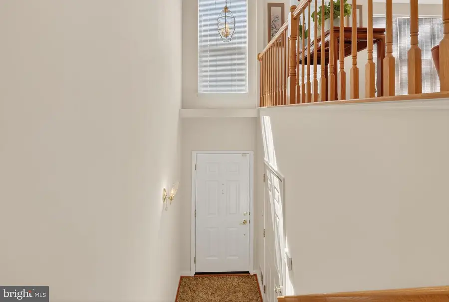 6646 Patent Parish Ln, Alexandria, VA 22315 - #3