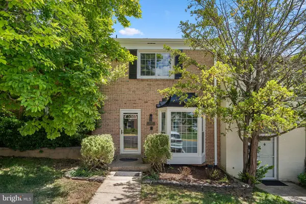4543 Pinecrest Heights Dr, ANNANDALE, VA 22003