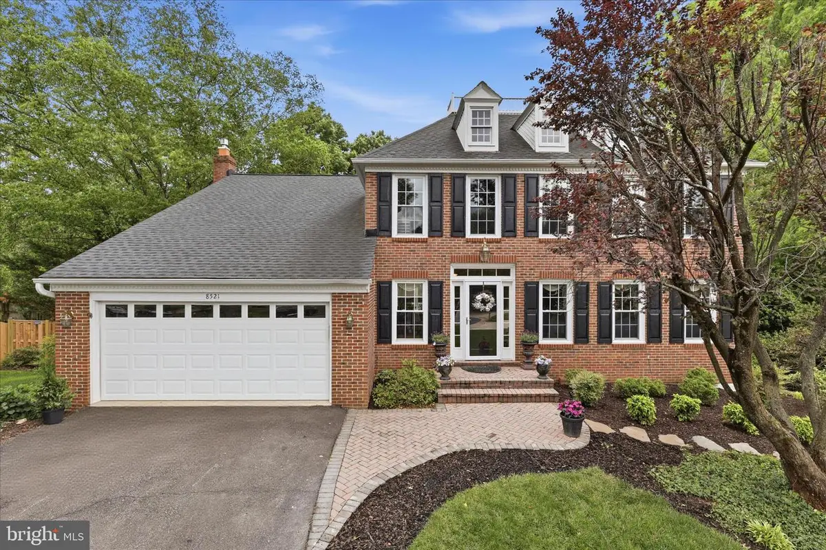8521 Century Oak Ct, Fairfax Station, VA 22039 - #1