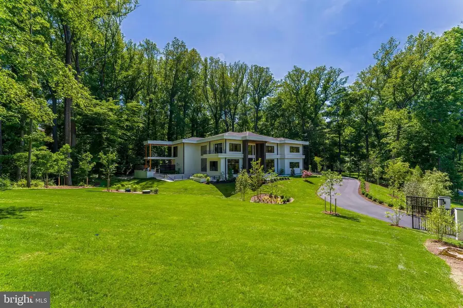 7841 Old Dominion Dr, McLean, VA 22102 - #3