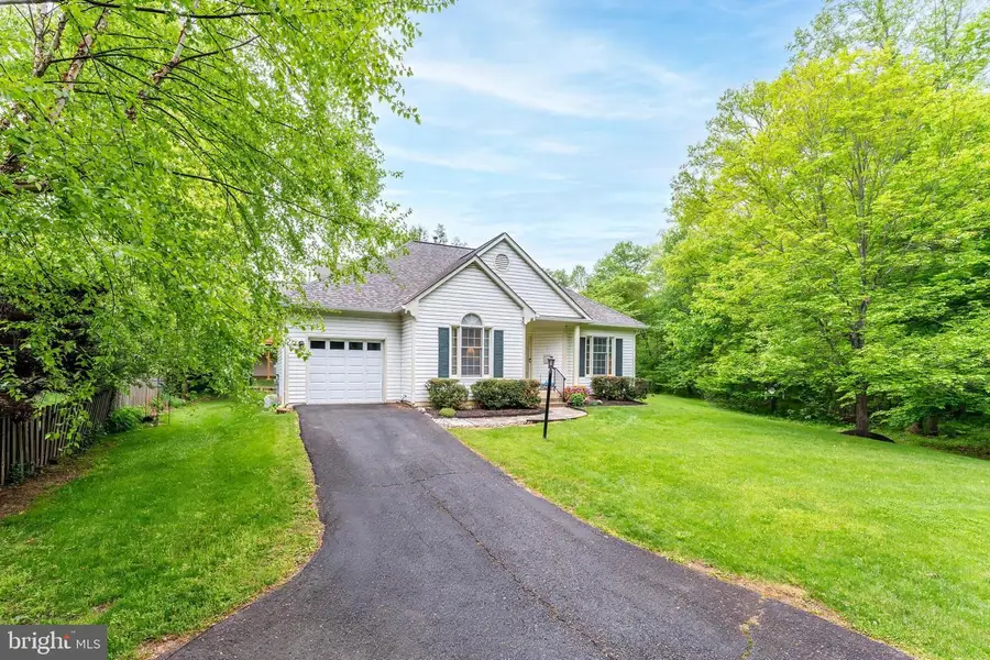 5715 Flagler Dr, Centreville, VA 20120 - #3