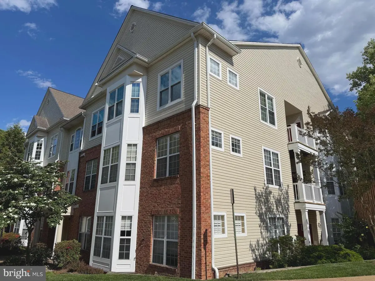 6495 Tayack Pl #204, Alexandria, VA 22312 - #1