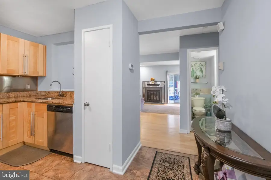 8603 Venoy Ct, Alexandria, VA 22309 - #3