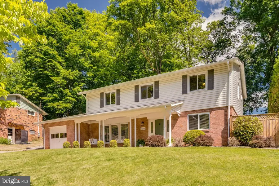 5211 Stonington Dr, Fairfax, VA 22032 - #2