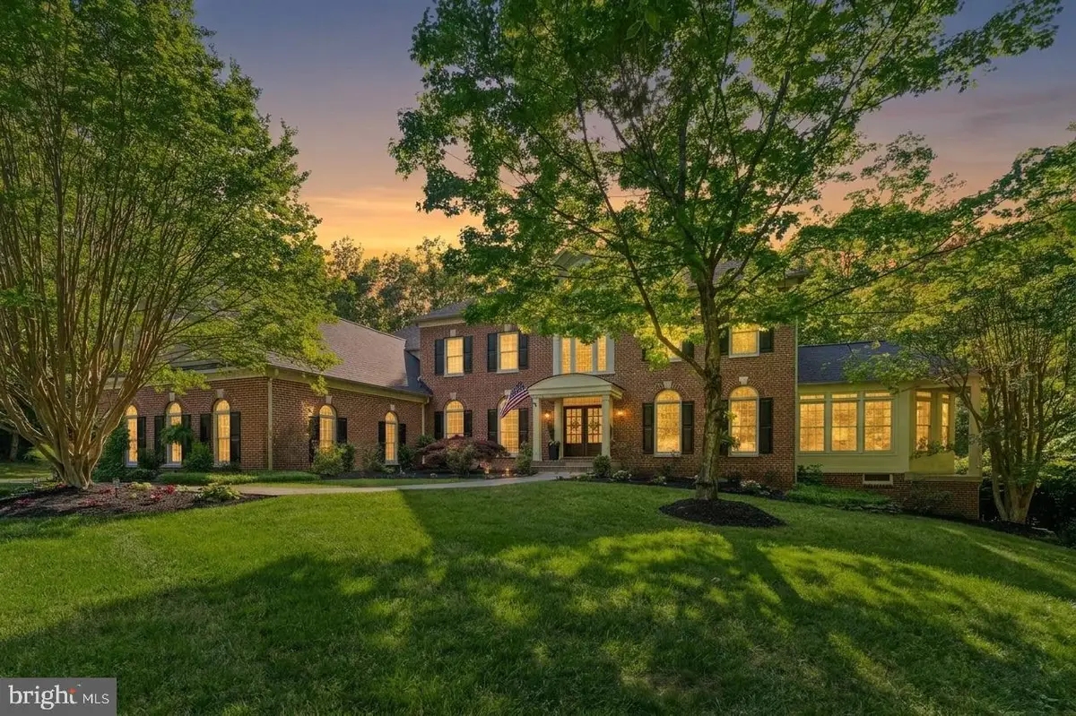10082 Roseland Ridge Rd, Fairfax Station, VA 22039 - #1
