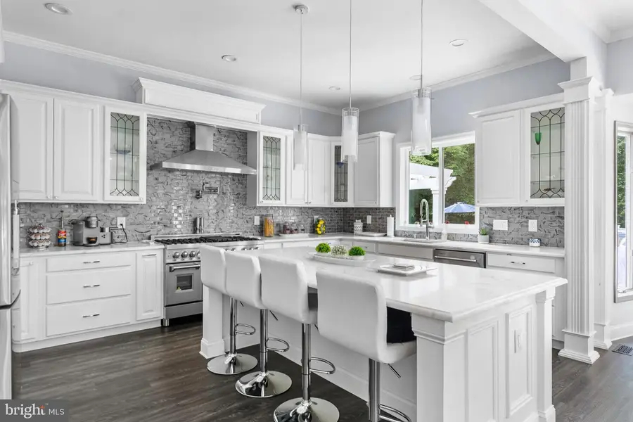 8604 Beaver Pond Ln, Fairfax Station, VA 22039 - #3
