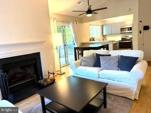 11743 Summerchase Cir #b, Reston, VA 20194 - #3