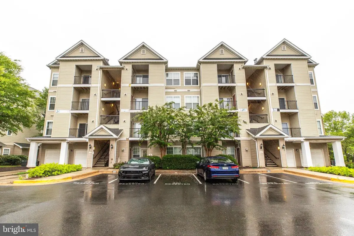5121-b Travis Edward Way #b, Centreville, VA 20120 - #1