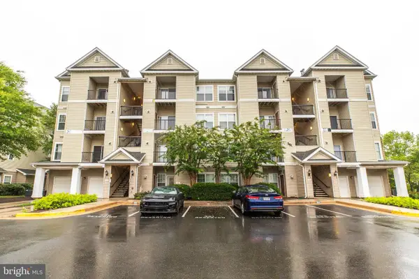 5121-b Travis Edward Way #b, CENTREVILLE, VA 20120