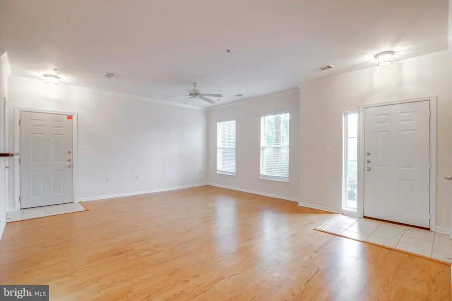 5121-b Travis Edward Way #b, Centreville, VA 20120 - #2