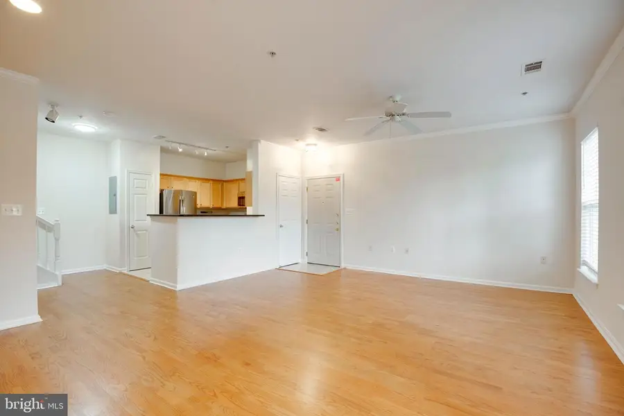5121-b Travis Edward Way #b, Centreville, VA 20120 - #3
