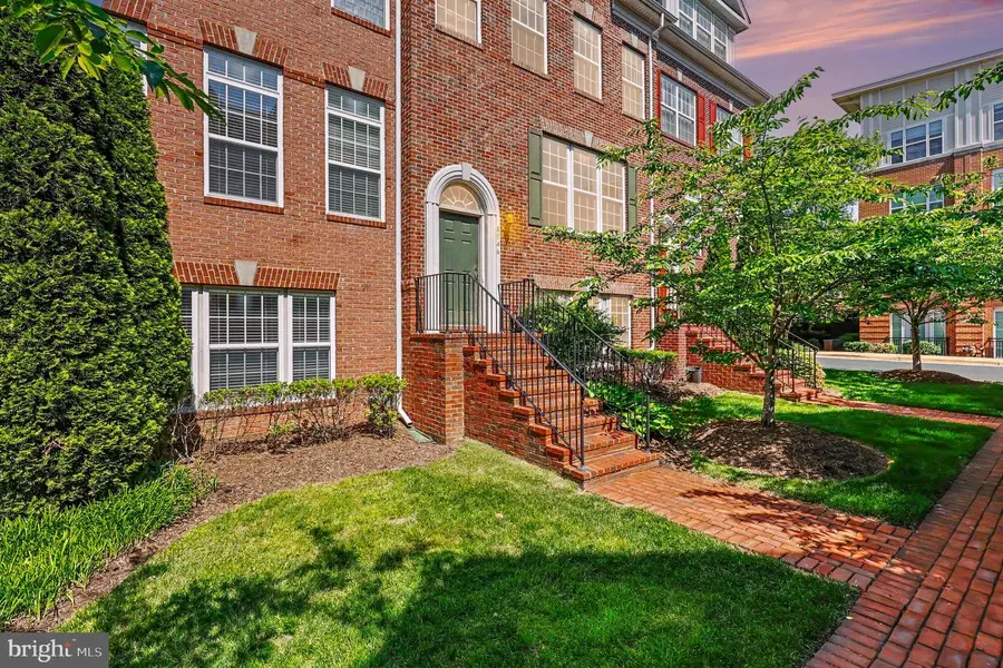 8046 Reserve Way, Vienna, VA 22182 - #3