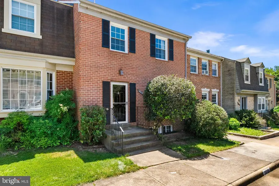 10215 Provincetown Ct, Fairfax, VA 22032 - #2