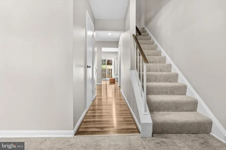 5002 Mcfarland Dr, Fairfax, VA 22032 - #3