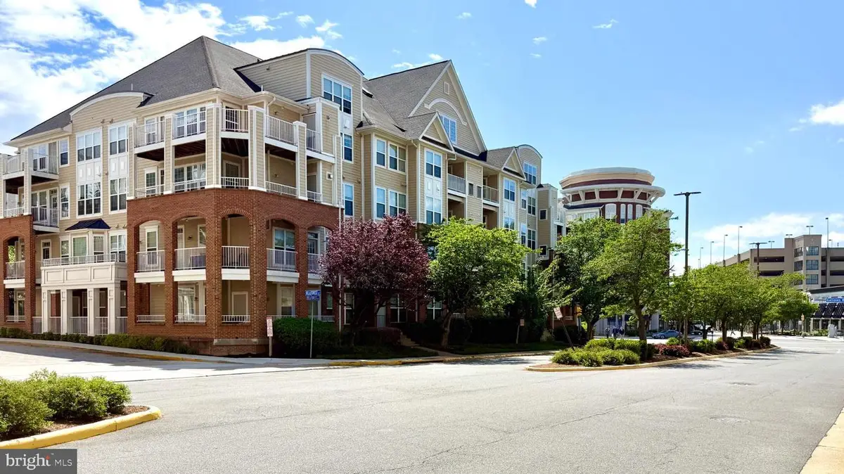 2700 Bellforest Ct #108, Vienna, VA 22180 - #1
