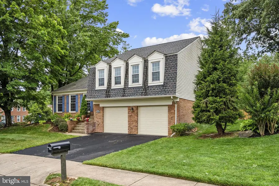 6134 Wicklow Dr, Burke, VA 22015 - #3