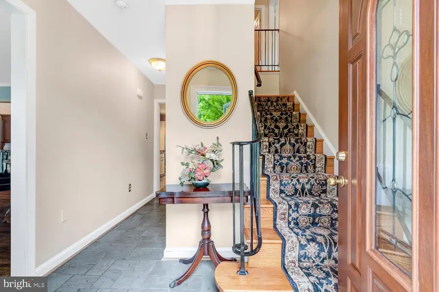 4217 Scotland Rd, Alexandria, VA 22309 - #3