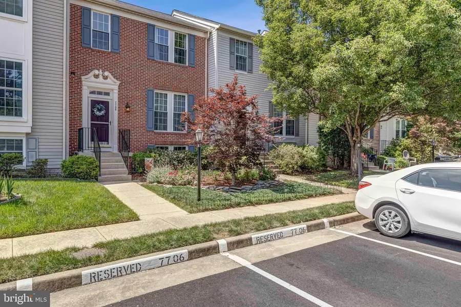 7706 Effingham Sq, Alexandria, VA 22315 - #3