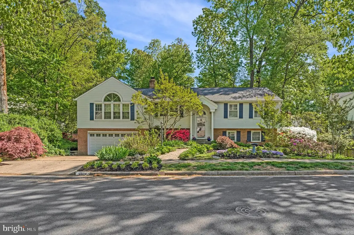 4929 Bexley Ln, Fairfax, VA 22032 - #1