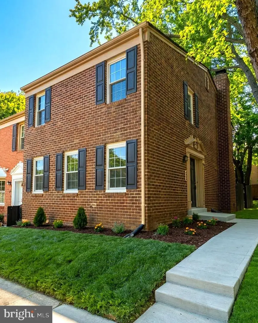 9624 Nonquitt Dr, Fairfax, VA 22031 - #1