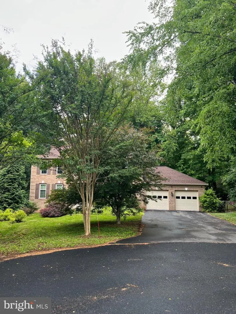 5810 Hannora Ln, Fairfax Station, VA 22039 - #1