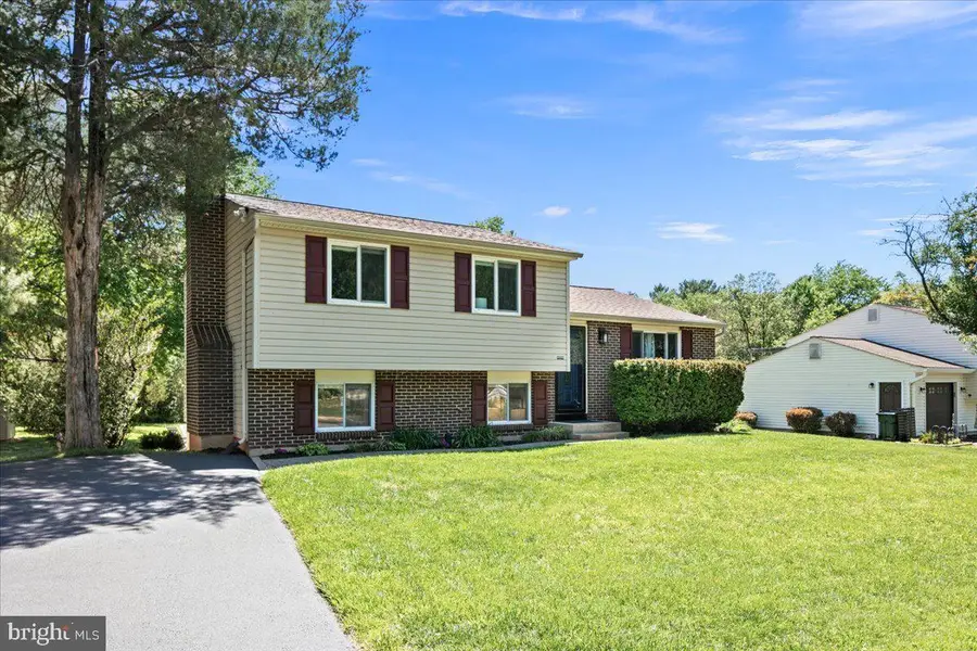 12780 Bradwell Rd, Herndon, VA 20171 - #3