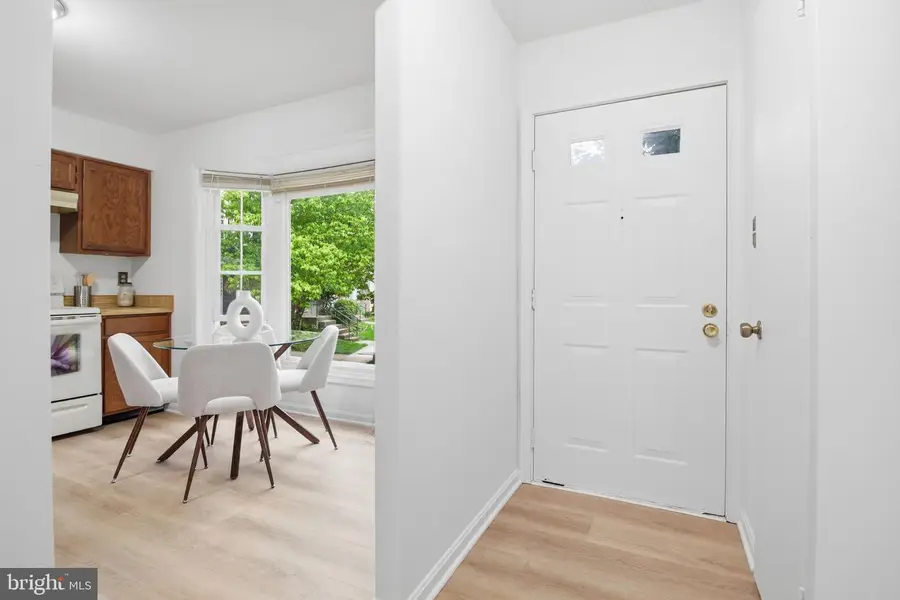 14243 Heritage Crossing Ln, Centreville, VA 20120 - #3