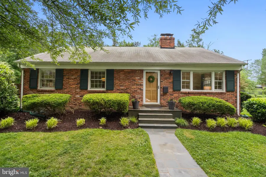 1504 Dare Ct, Alexandria, VA 22308 - #2