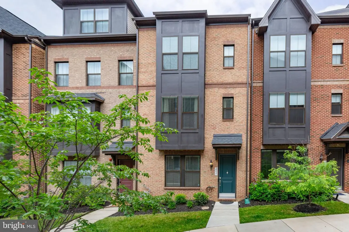 2837 Hokie Ln, Alexandria, VA 22306 - #1