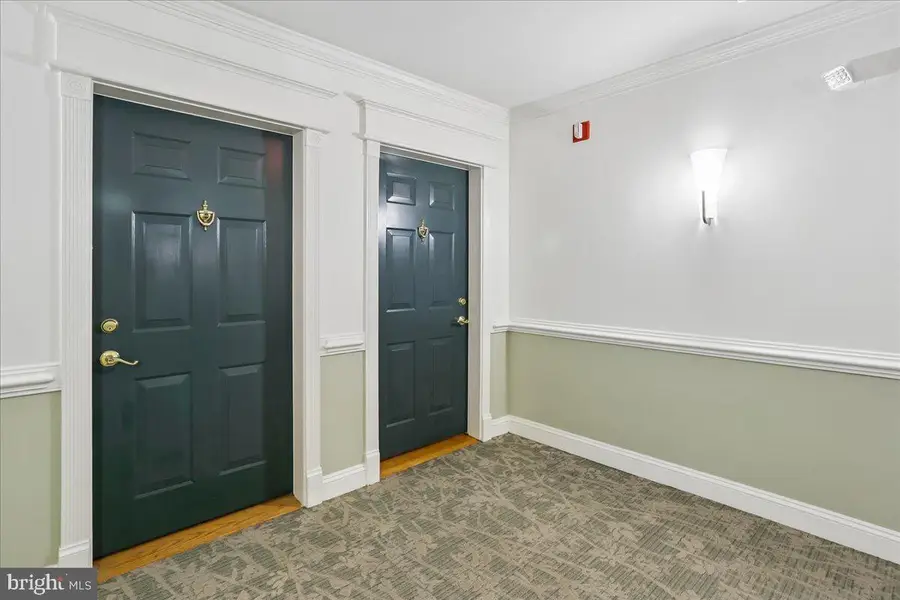 7011 Falls Reach Dr #101, Falls Church, VA 22043 - #2