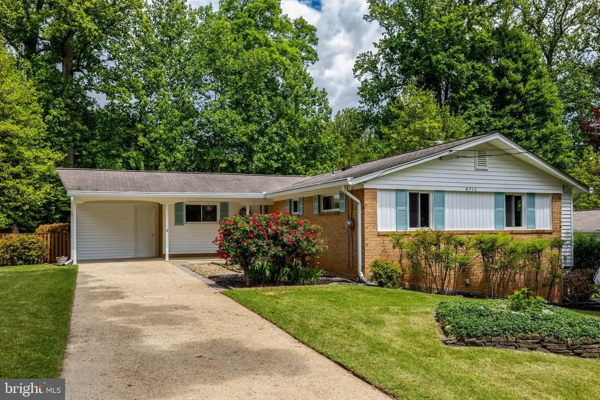8712 Piccadilly Pl, Springfield, VA 22151 - #1