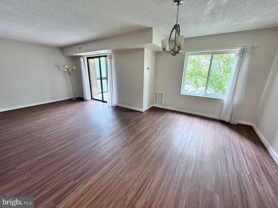 8380 Greensboro Dr #323, McLean, VA 22102 - #3
