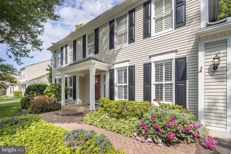 14392 Flourcastle Ct, Centreville, VA 20120 - #2