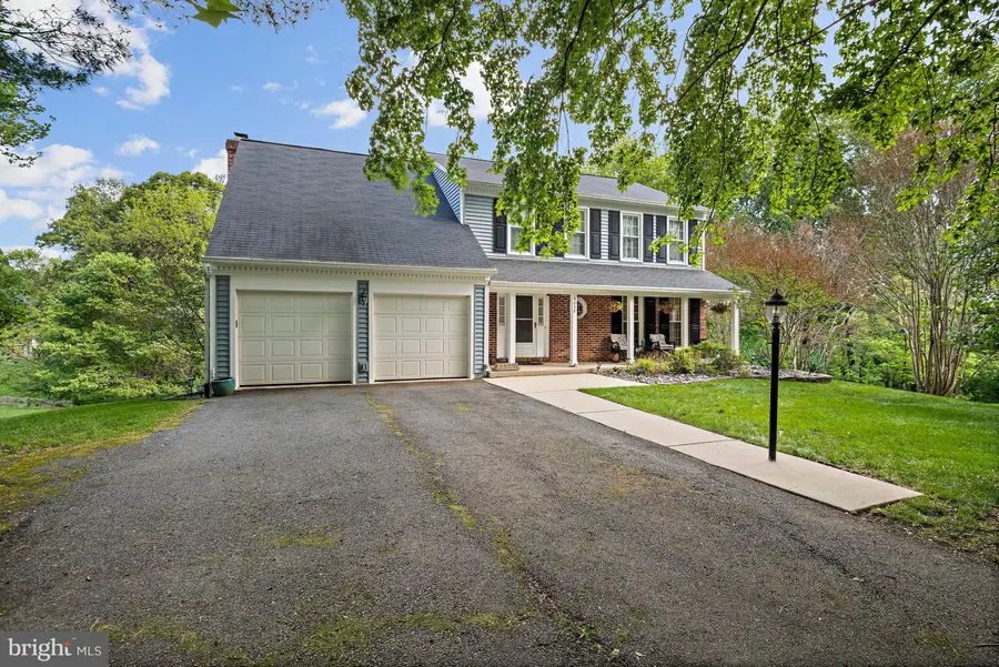 9830 Faust Dr, Vienna, VA 22182 - #3