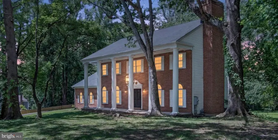 8130 Viola St, Springfield, VA 22152 - #2