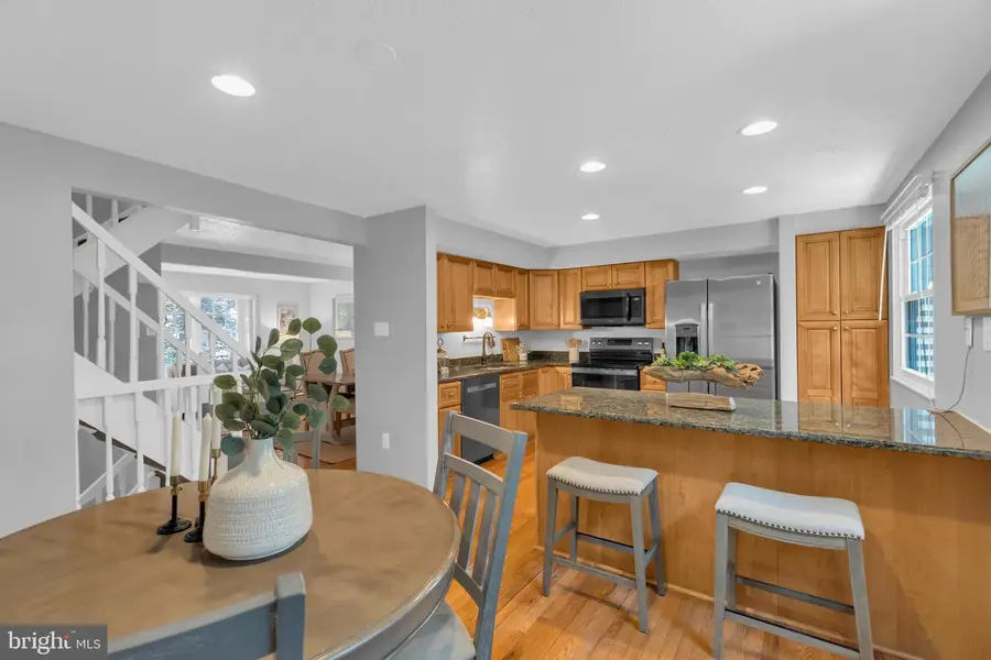 6806 Heatherway Ct, Alexandria, VA 22315 - #3