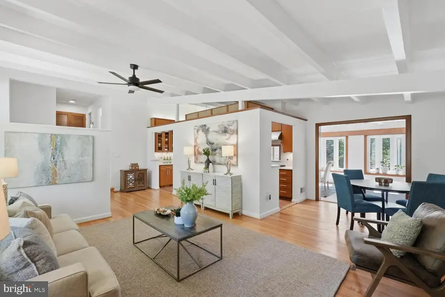 8900 Camfield Dr, Alexandria, VA 22308 - #3