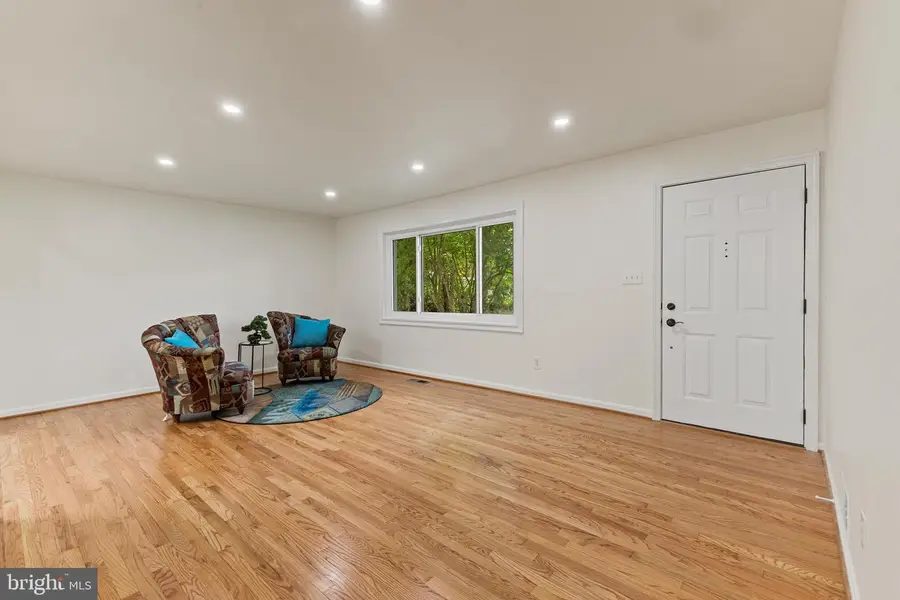 6211 Houston Ct, Alexandria, VA 22310 - #2