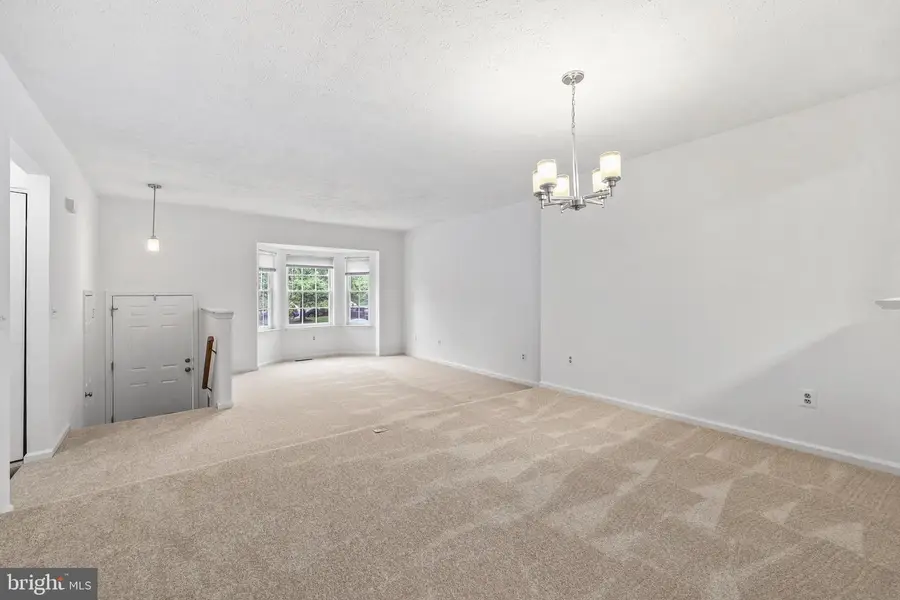 3740 Broomsedge Ct, Fairfax, VA 22033 - #3