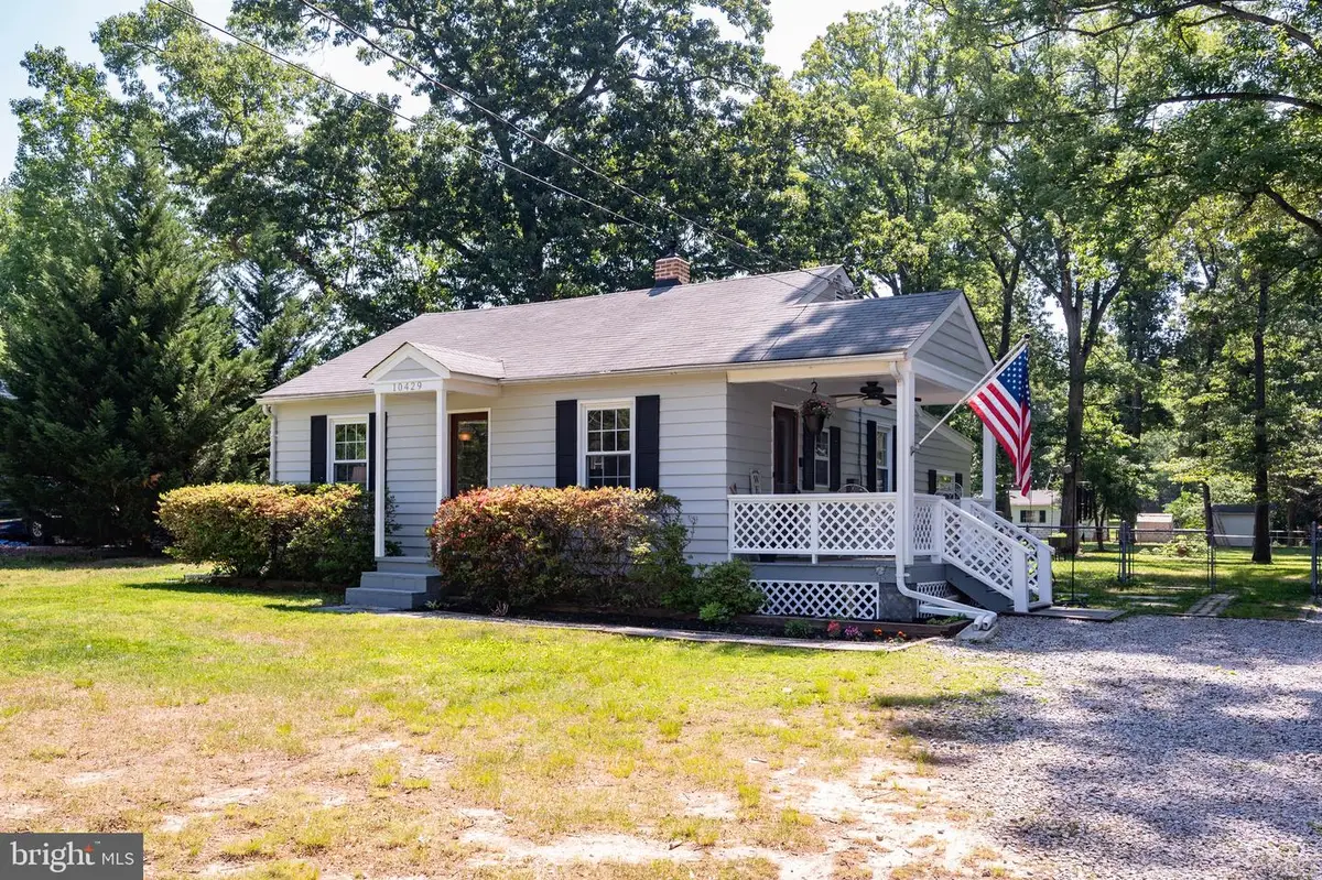 10429 Old Colchester Rd, Lorton, VA 22079 - #1