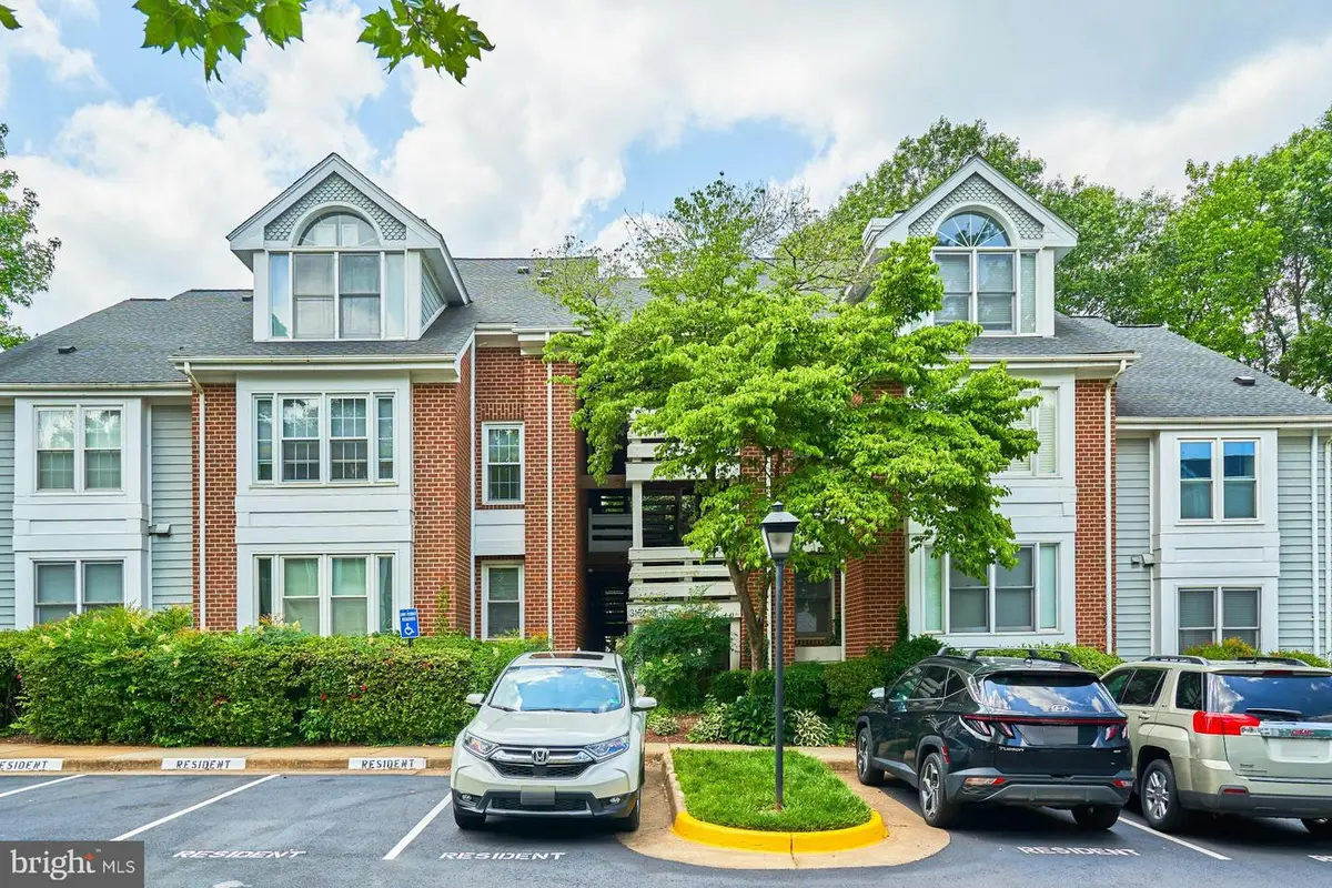 3152 Anchorway Ct #h, Falls Church, VA 22042 - #1