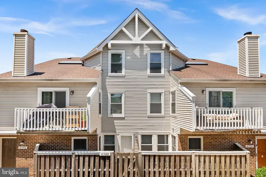 4388 Pembrook Village Dr #90, Alexandria, VA 22309 - #2