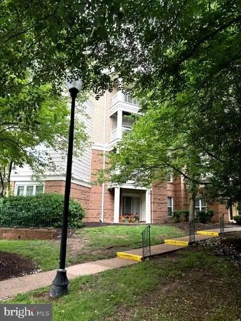 12915 Alton Sq #417, Herndon, VA 20170 - #3