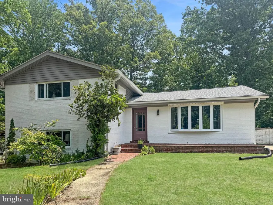 3905 Sulgrave Dr, Alexandria, VA 22309 - #2