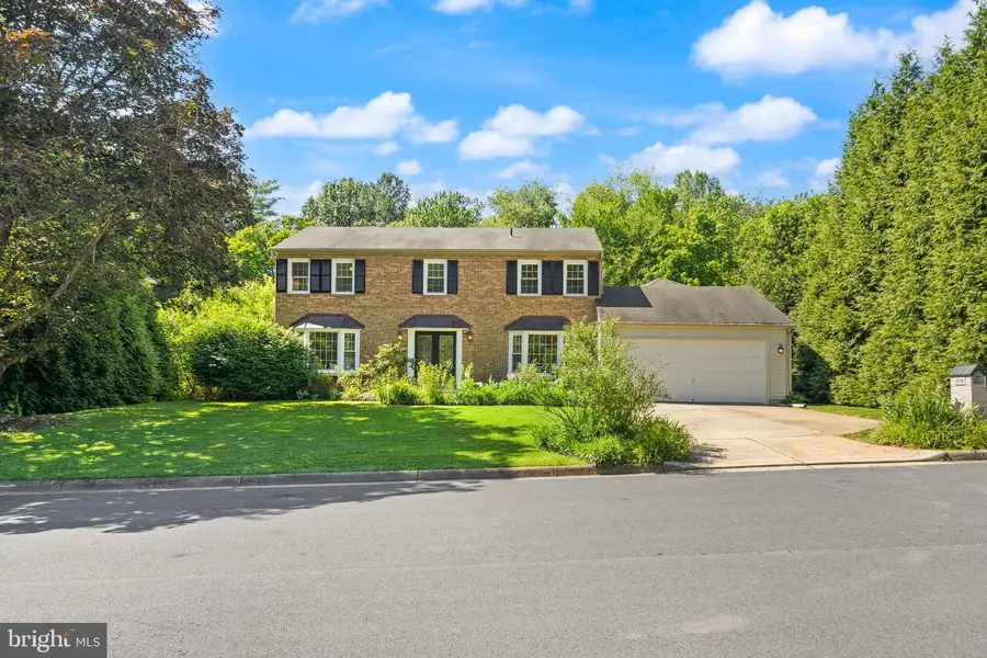 9719 Cinnamon Creek Dr, Vienna, VA 22182 - #2